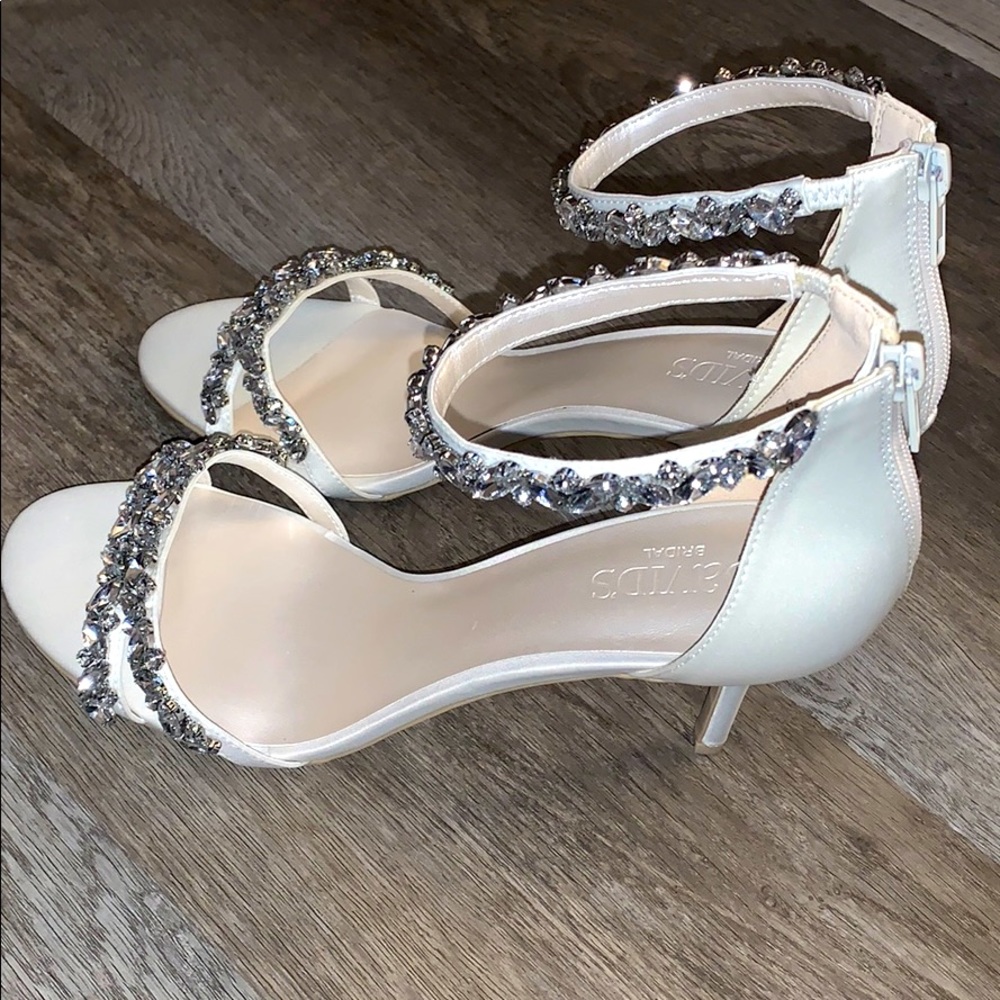 BRAND NEW! NEVER WORN! Davids Bridal Wedding Shoes